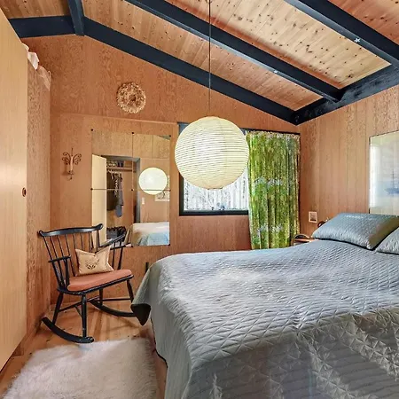 2 Bedroom Stunning In * Højby